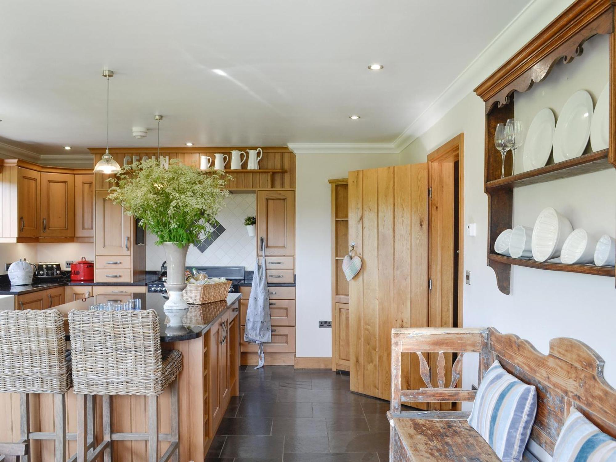 Maes Y Bryn Farmhouse Llanwrda Экстерьер фото