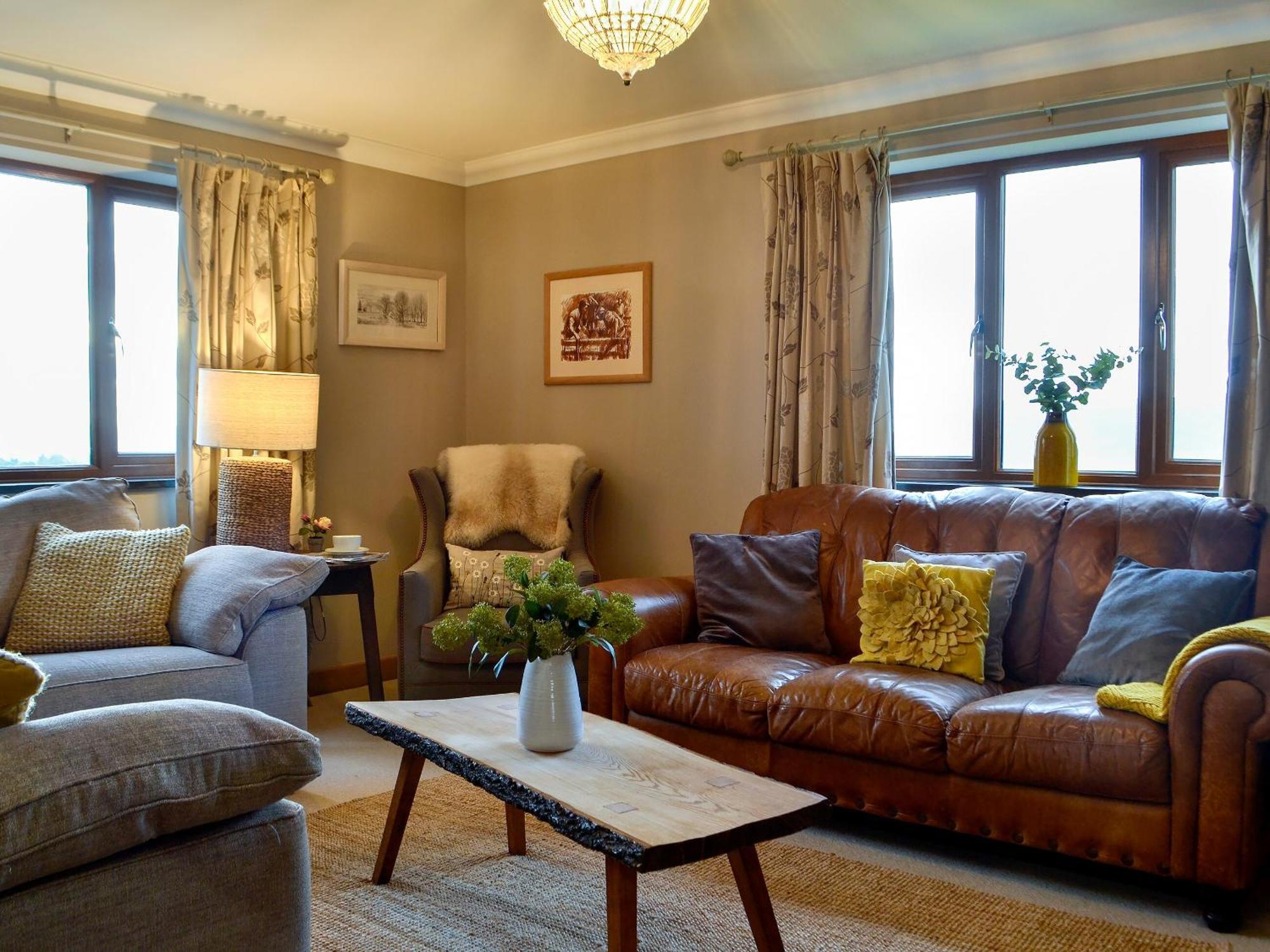 Maes Y Bryn Farmhouse Llanwrda Экстерьер фото