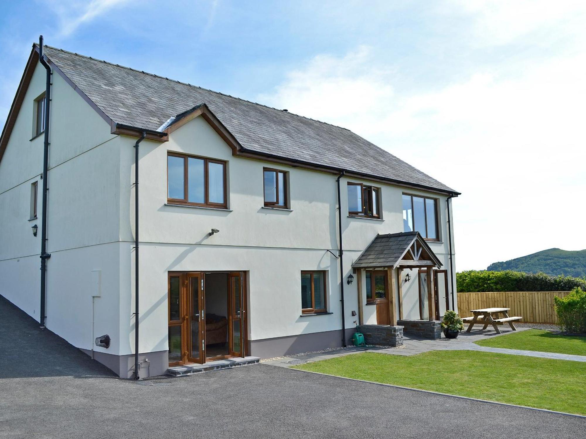 Maes Y Bryn Farmhouse Llanwrda Экстерьер фото